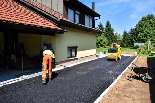 How Long Can a Tar and Chip Driveway Last For?