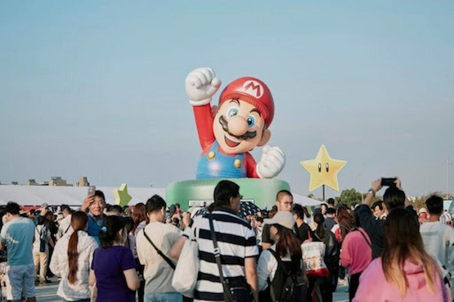 Why More Brands Are Turning to Advertising Inflatables for Trade Show Marketing